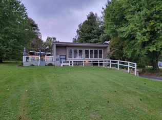 833 N West Dr, Oakland City, IN 47660