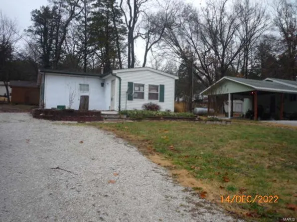 2329 N Lakeshore Dr, Pacific, MO 63069