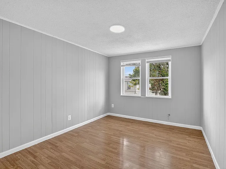 5446 Narcissus Ave — Photo 16