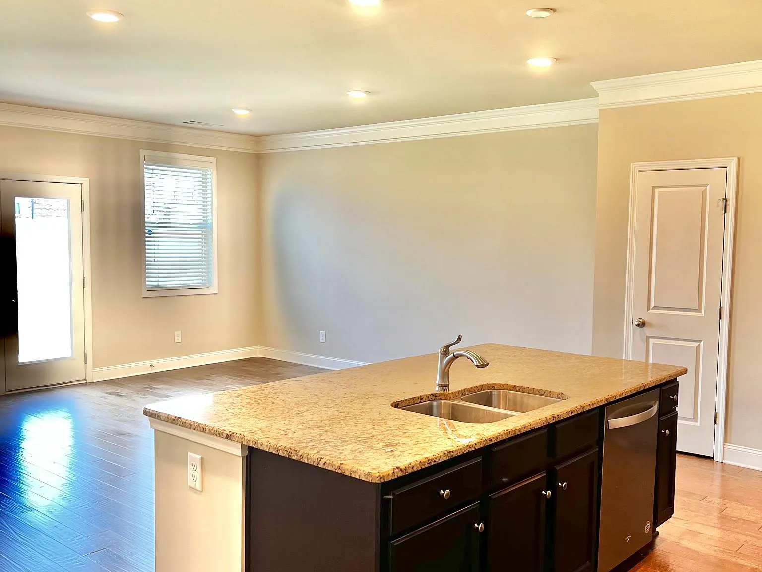3383 Pearl Ridge Way — Photo 3