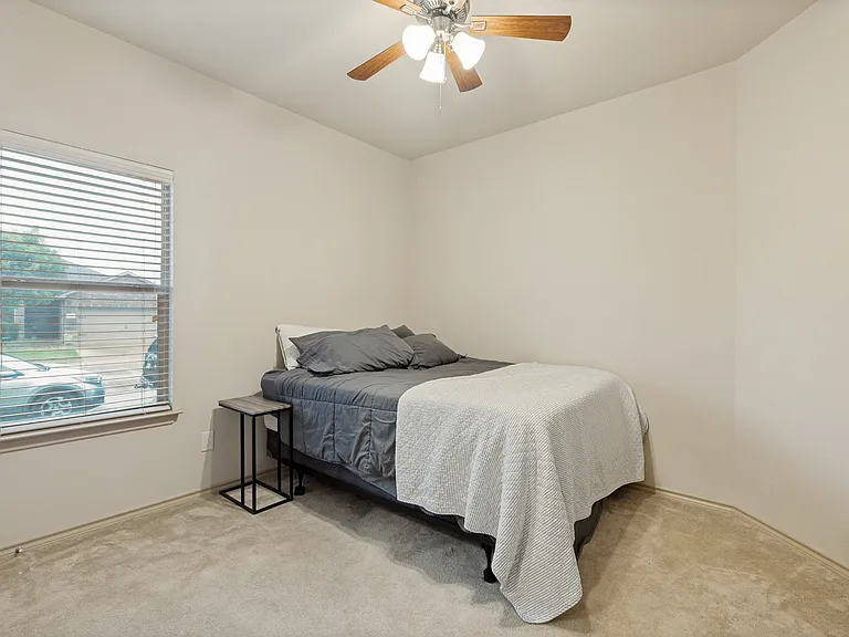 540 Vidalia Ct — Photo 19