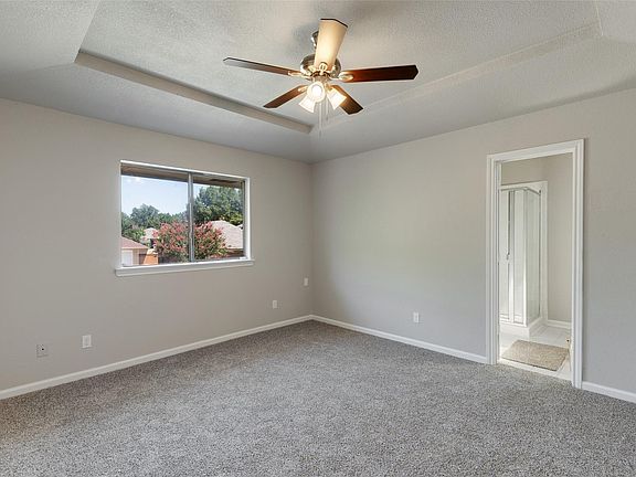 5th image of 751 Burr Oak Dr