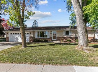 3524 E Newberry St, Appleton, WI 54915