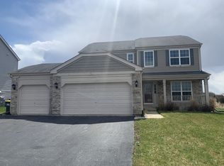 31973 N Rockwell Dr, Lakemoor, IL 60051