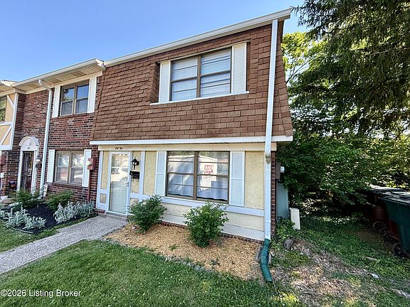 3rd image of 9820 Oakshire Dr