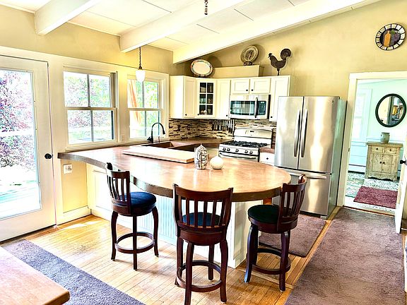 4th image of 53 Highland Road