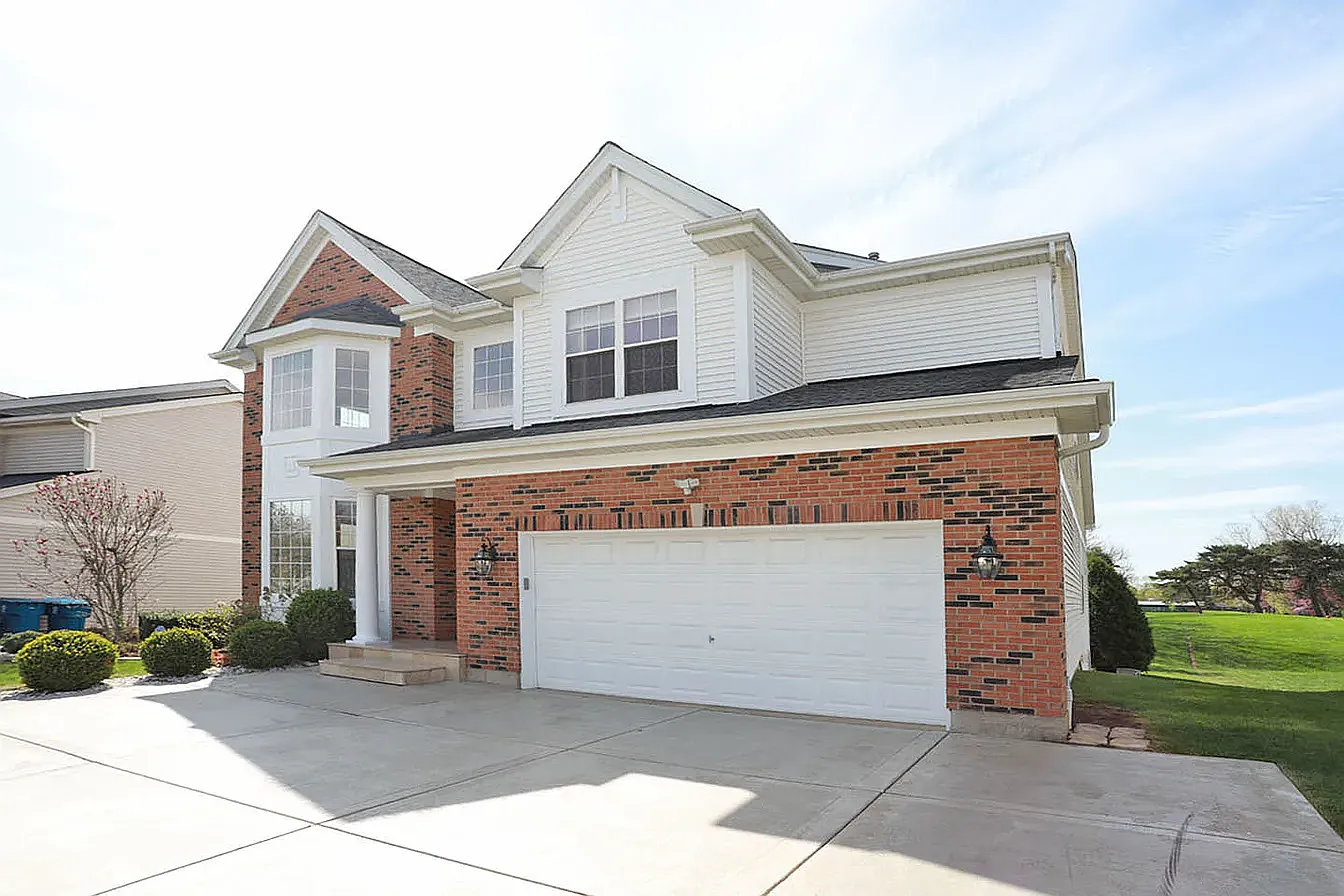 6 bed, 3497 sqft, $4,500 — Photo 3