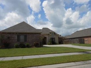 1604 Pecan Crossing Ave, Zachary, LA 70791