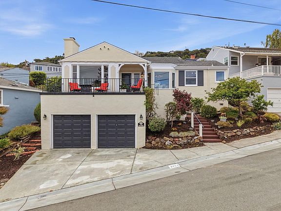 3rd image of 4024 Bayview Ave