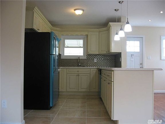 4th image of 519 Greengrove Ave