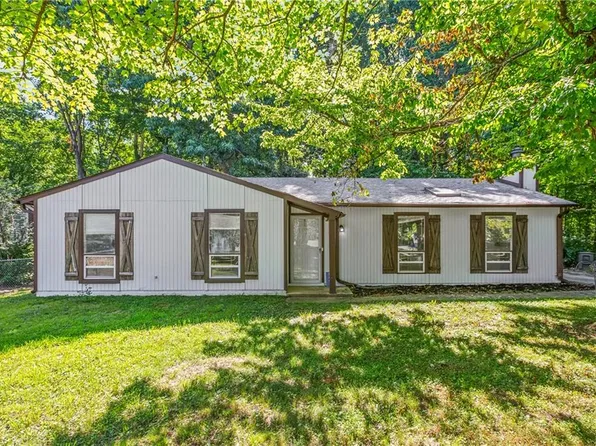 5905 Stanleyville Dr, Rural Hall, NC 27045