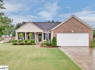 201 Parkgate Ct, Simpsonville, SC 29680