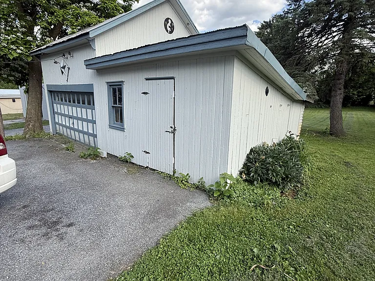 3 W Kendig Rd #B — Photo 8