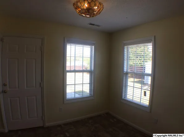 4704 Wheaton Ln NW, Huntsville, AL 35816