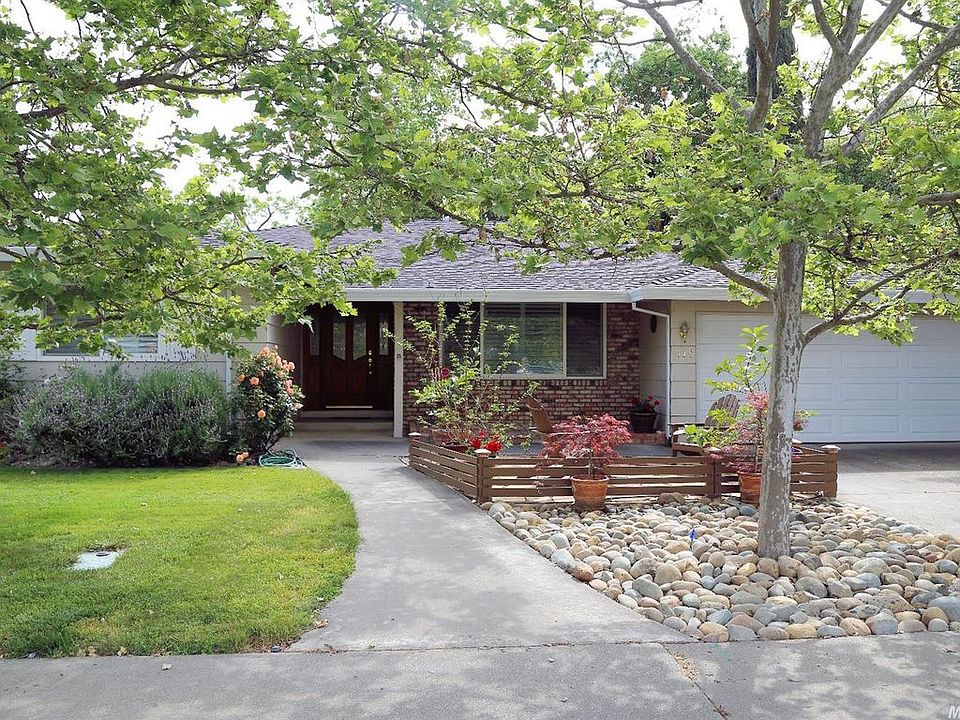 1st image of 915 Ambort Way