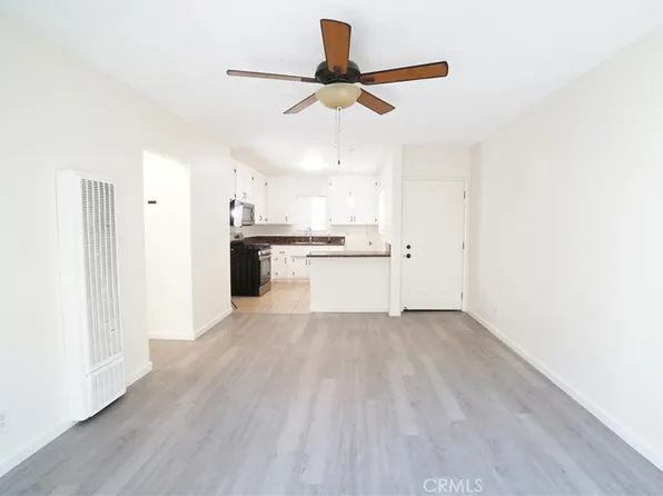 1215 W 144th St, Gardena, CA 90247