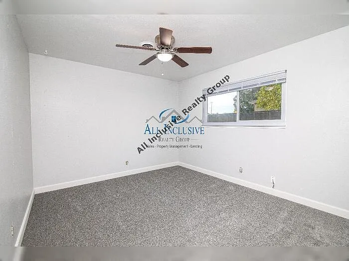 2710 Lerwick Rd — Photo 5