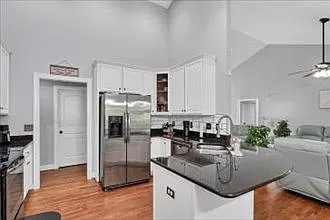 104 Cedar Ln — Photo 34