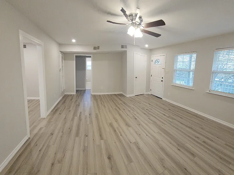 8004 Lifford St #B — Photo 3