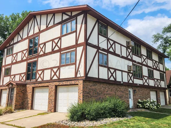 901 8th Ave N APT 202, Fargo, ND 58102