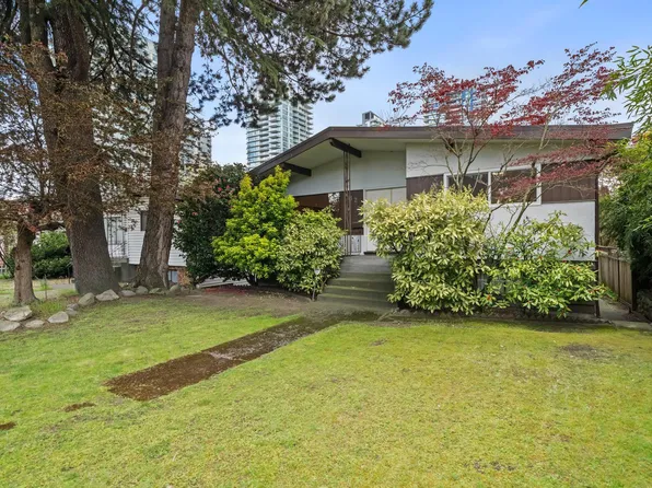 532 W 64th Ave, Vancouver, BC V6P 2K9