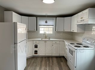 24 Railroad Ave APT C, Plainfield, CT 06374