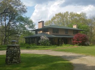 1618 S Valley Hill Rd, Woodstock, IL 60098