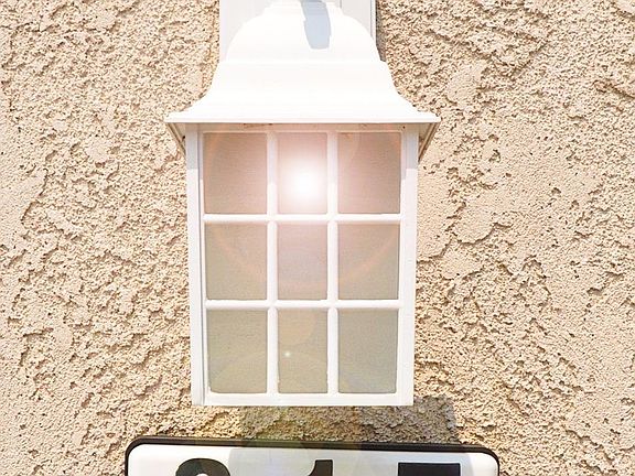 5th image of 317 N Irma Street