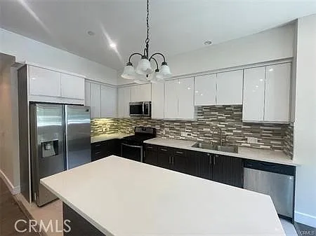 6445 Woodley Ave #101 — Photo 6