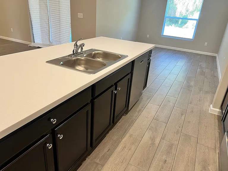 5951 NW Baynard Dr — Photo 12