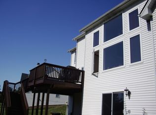 7681 Oak Meadow Dr, Hudson, OH
