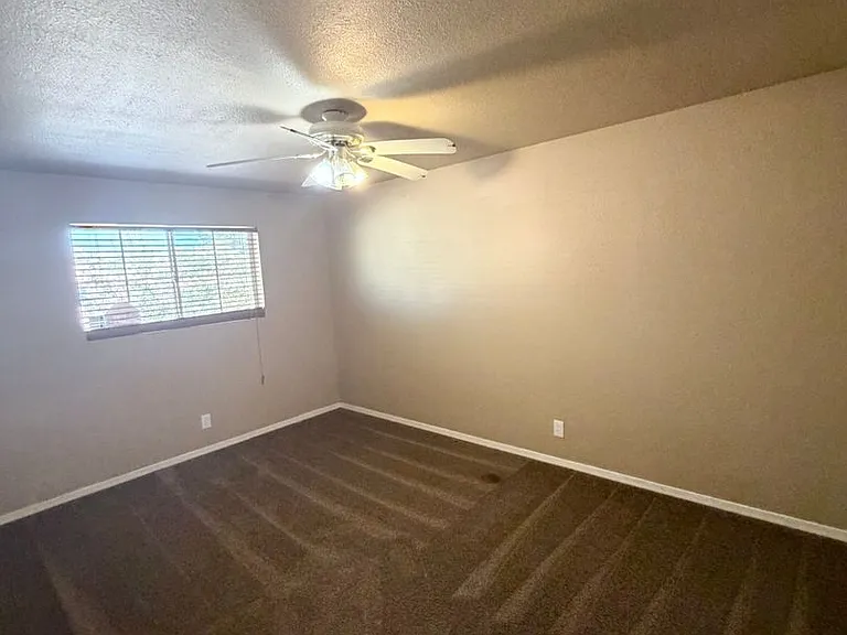 164 E Martin Dr — Photo 14