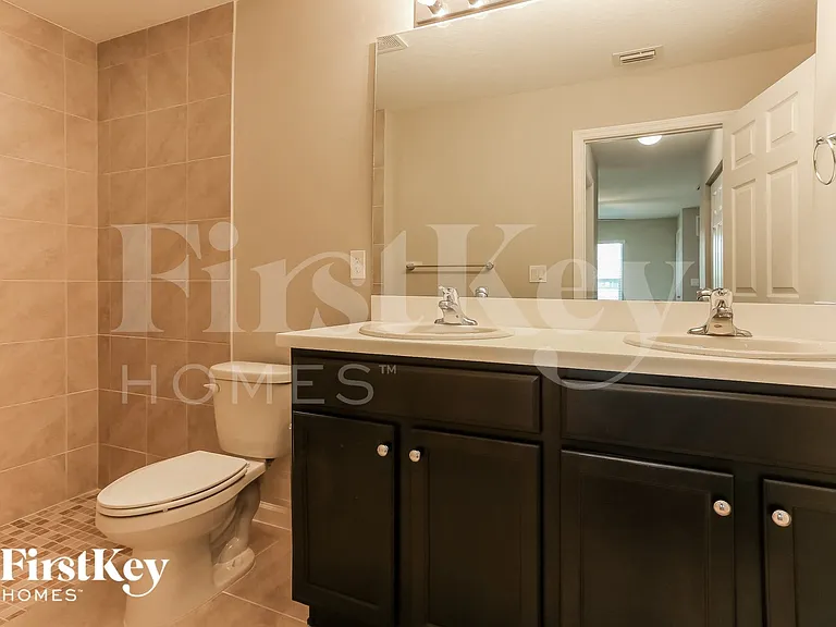 729 SW Estate Ave — Photo 9