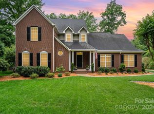 202 Kelly Ct, Fort Mill, SC 29715