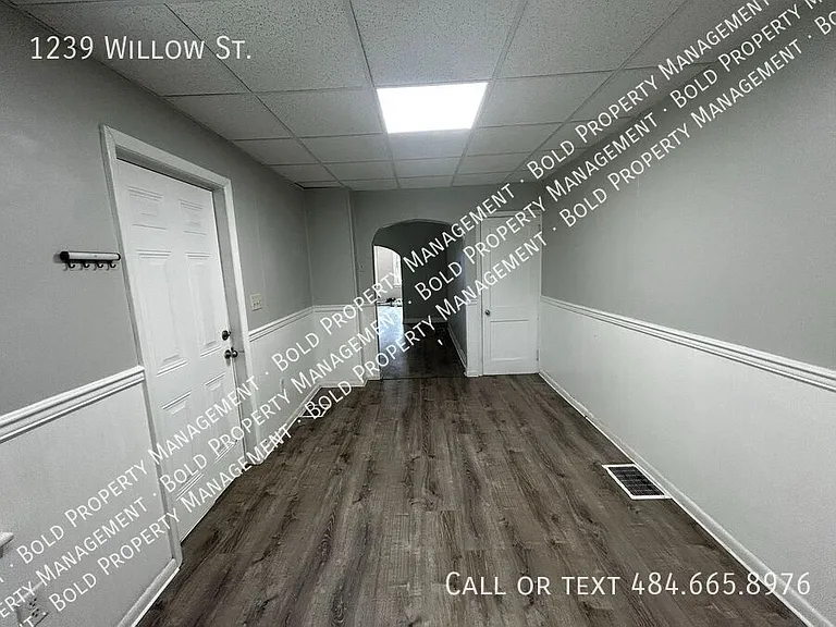 1239 Willow St — Photo 15