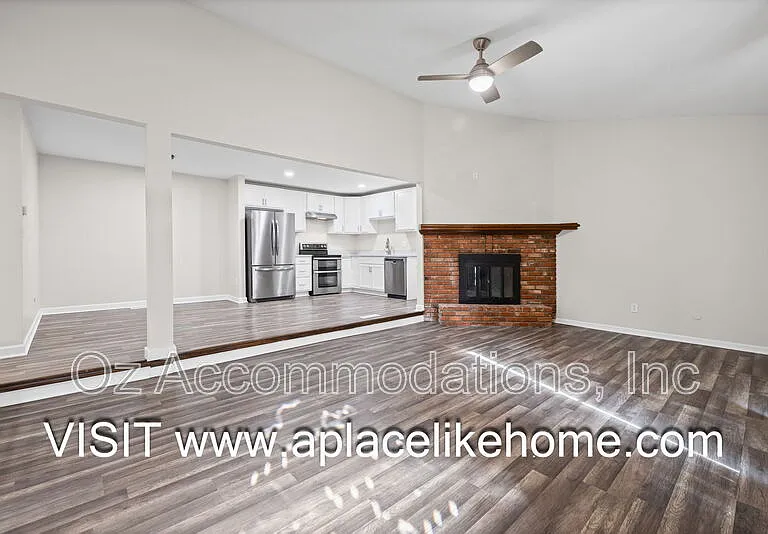 13909 Falkirk Cir — Photo 5
