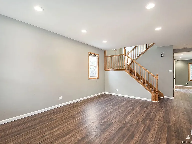 521 Milton Dr — Photo 4