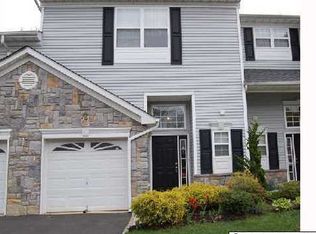 7 Harbor Bay Cir, South Amboy, NJ 08879