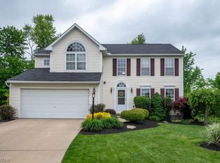 2992 Trisch Cir, Twinsburg, OH 44087