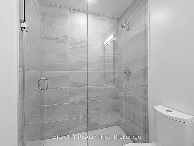 36 Brentcliffe Rd #M04 — Photo 18