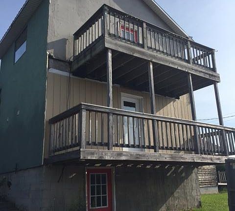 3rd image of 410 Church St