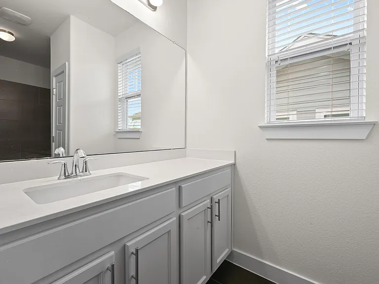 2204 Theseus Pass — Photo 26