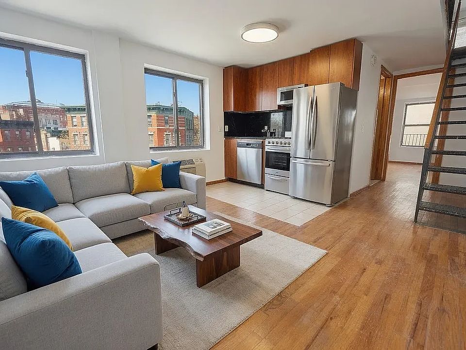 1st image of 29 7th Ave S APT 4A