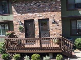 103 Cliffside Dr UNIT B, Manchester, CT 06042