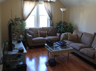 96 Larch St, Providence, RI 02906