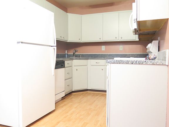 4th image of 10 Rumford Dr Unit 101