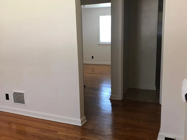 321 Aidyl Ave #1 — Photo 1