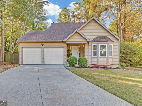 1810 May Glen Dr NW, Acworth, GA 30102