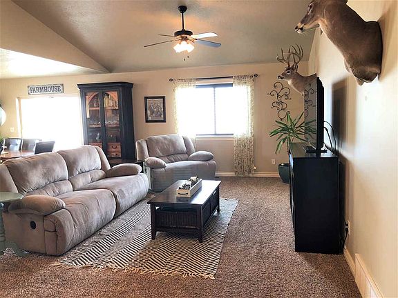 4th image of 213 Hams Fork Dr