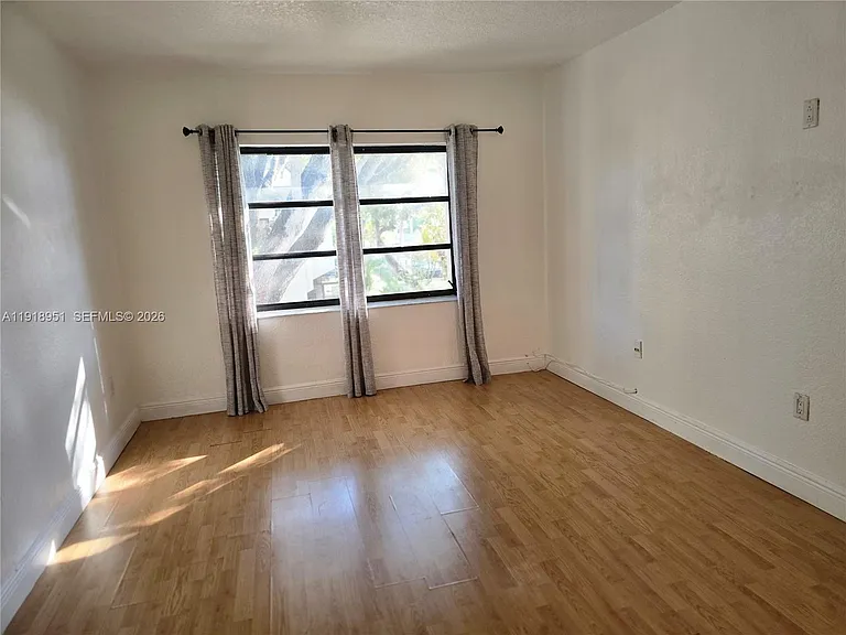 7925 SW 104th St #201-E — Photo 29